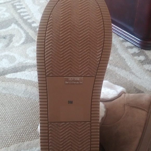 Brand New Guess Boots - Picture 3 of 5